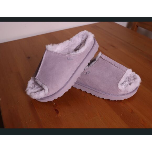 UGG Shoes - UGG Faux Fur Slide Slippers Light Purple Womens 6 7 Cozy